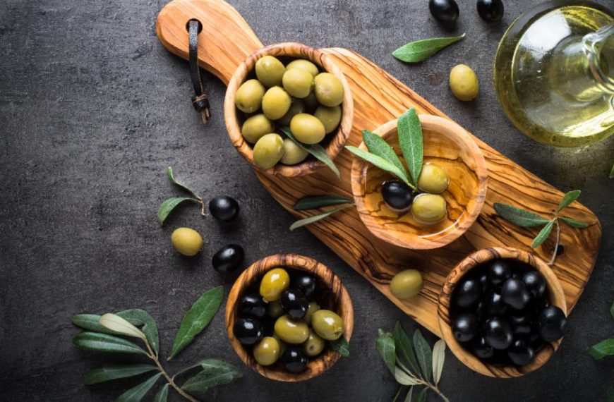 Concurso de Lanzamiento de Hueso de Aceituna en Campo Real