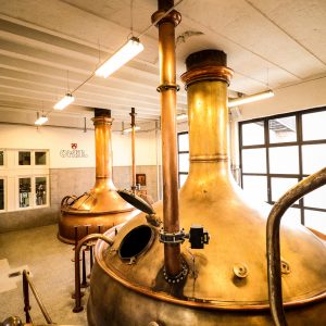 Un viaje al corazón dorado de Bélgica visitando la fábrica de la cerveza OMER