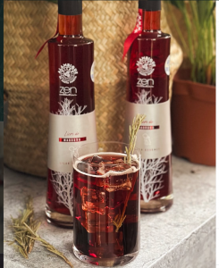 Licor de madroño, una tradición artesanal que sabe a Madrid