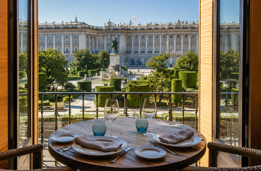 Comer como Reyes en Madrid: La Lonja del Mar revive los banquetes reales