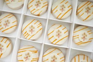El fresón de Aranjuez protagoniza el dulce creado para la visita del Papa a Madrid