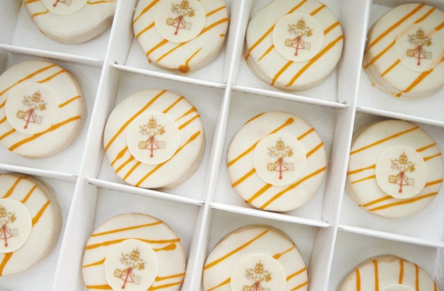 El fresón de Aranjuez protagoniza el dulce creado para la visita del Papa a Madrid